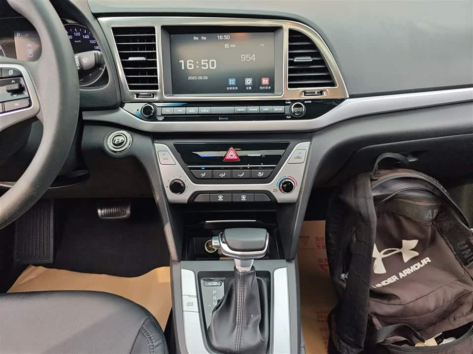 Hyundai Lead