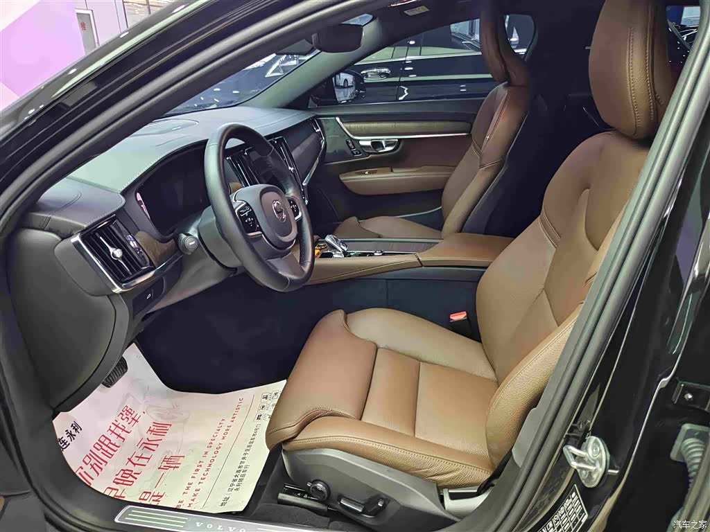 Volvo S90, 2025 10