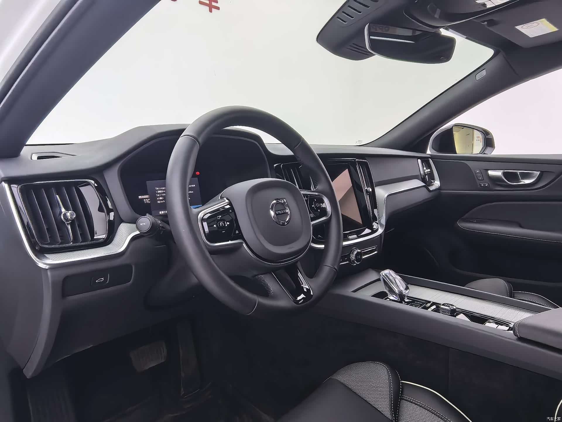 Volvo S60, 2025 13