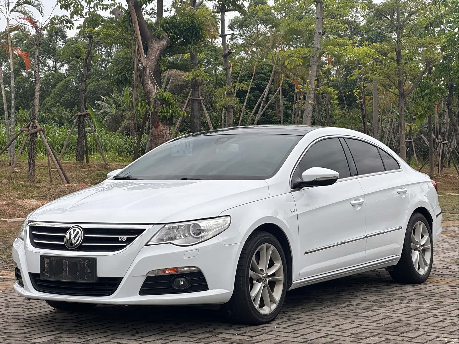 Volkswagen CC, 2013 1