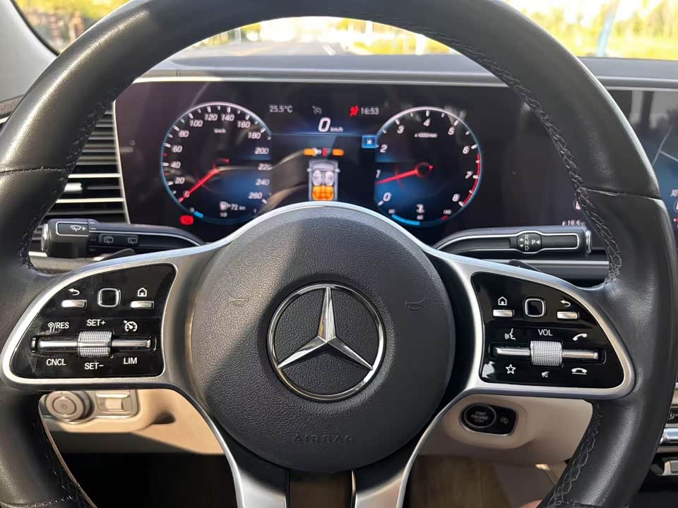 Mercedes-Benz GLE Mercedes-Benz GLE