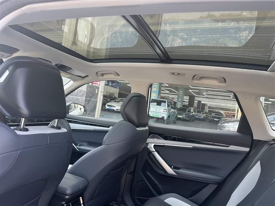 Geely Atlas L Geely Atlas L
