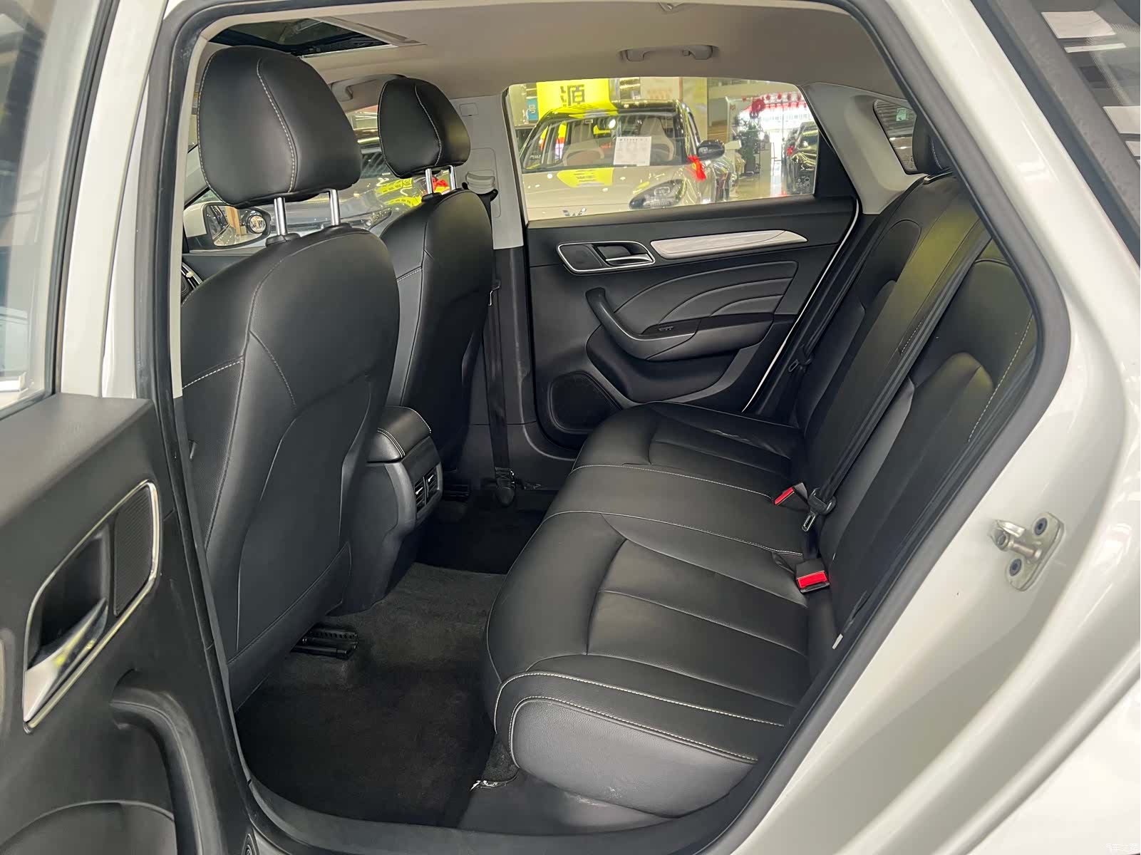 Roewe i6, 2019 10