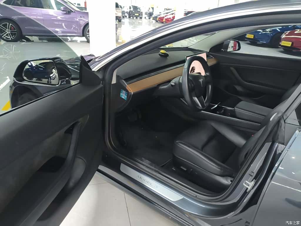 Tesla Model 3, 2019 16