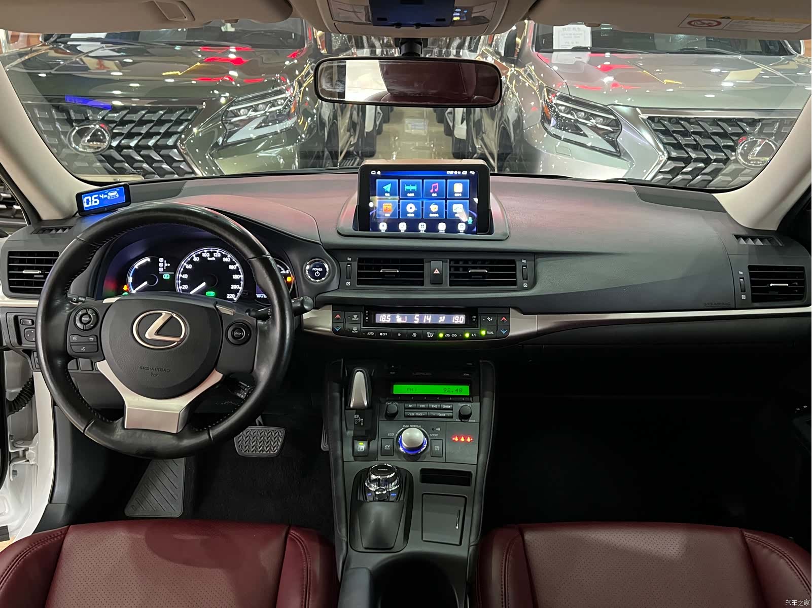 Lexus CT, 2017 11