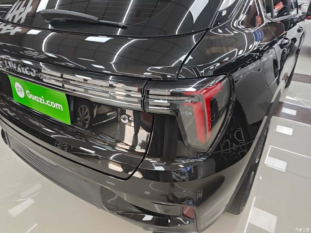 Lynk & Co 01, 2024 8