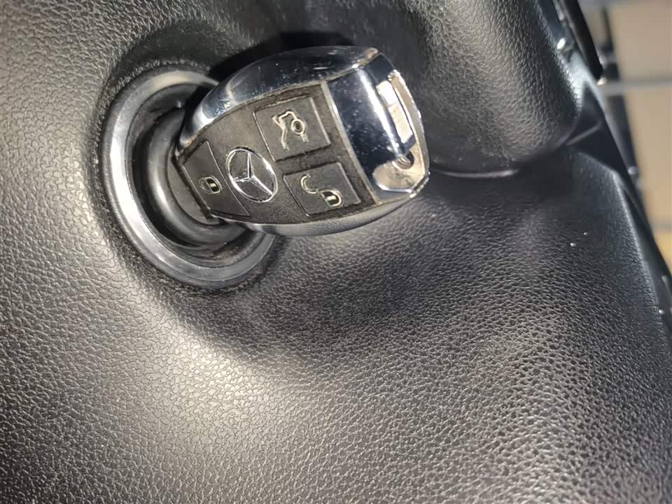 Mercedes-Benz R-class