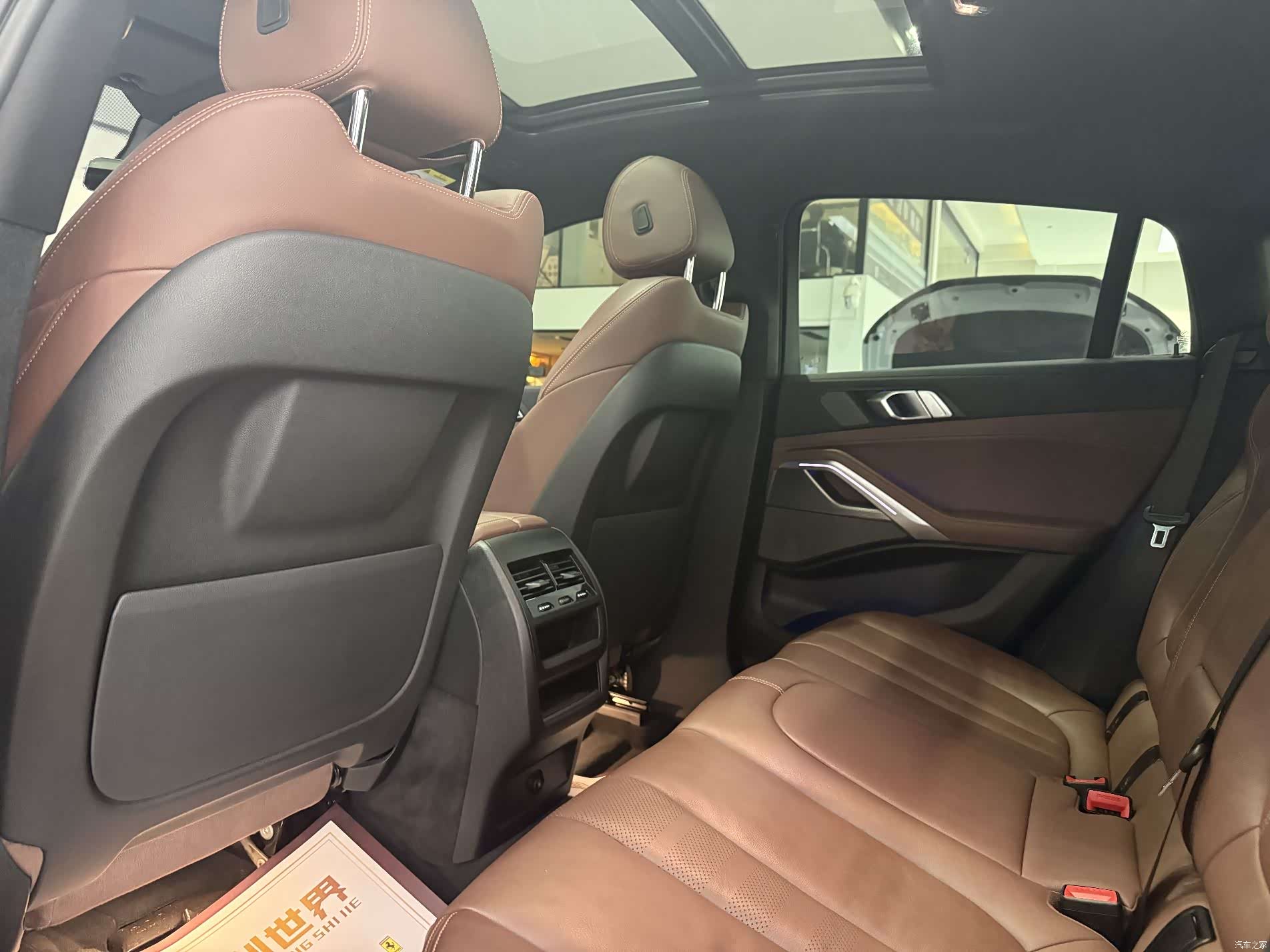 BMW X6, 2023 12