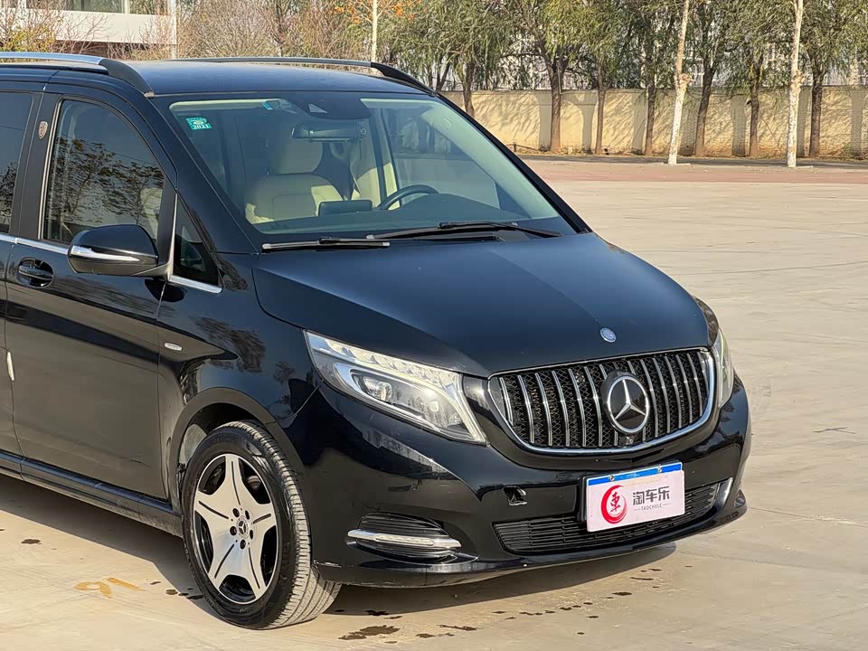 Mercedes-Benz V-class