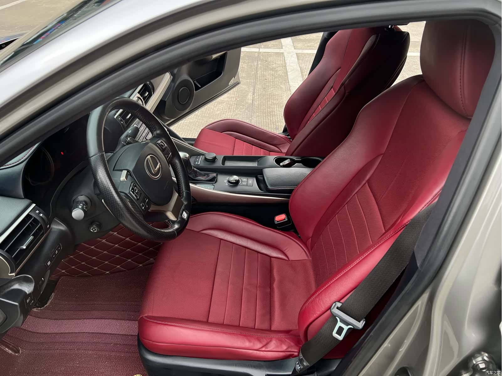 Lexus IS, 2018 19