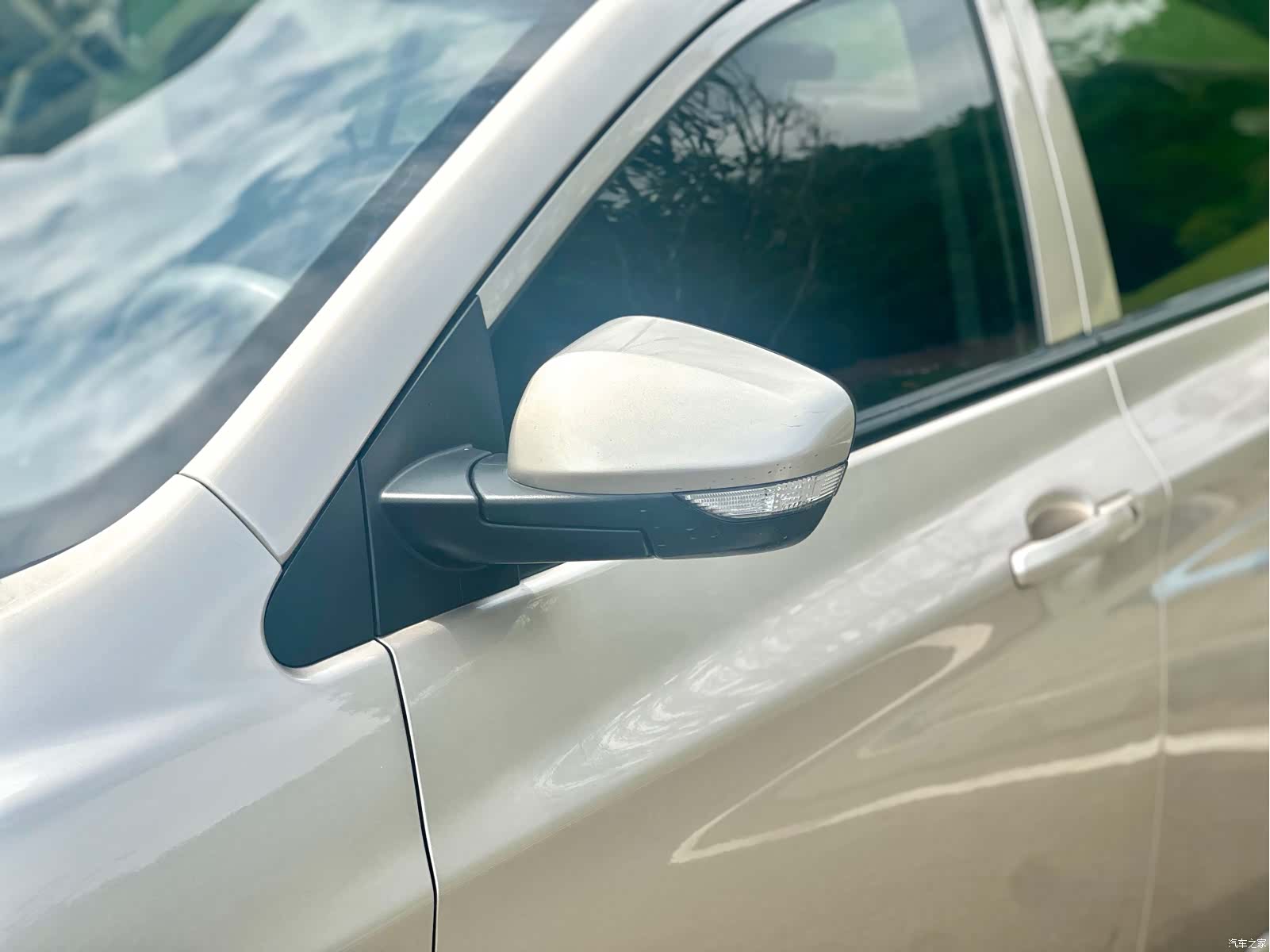Roewe 350, 2016 15