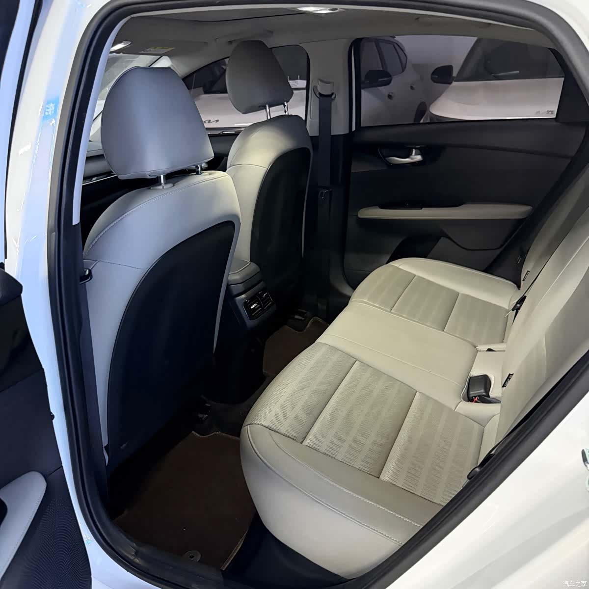 Kia K3, 2023 3