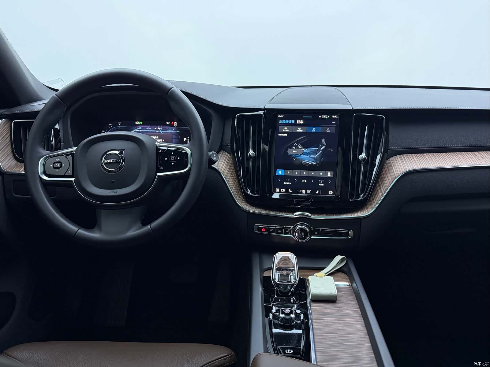 Volvo XC60, 2022 13