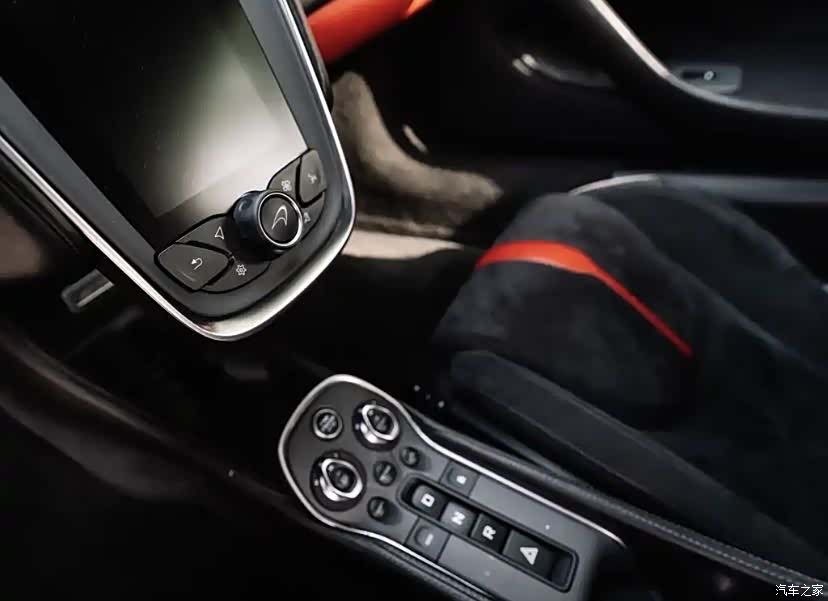 McLaren 540C, 2017 4