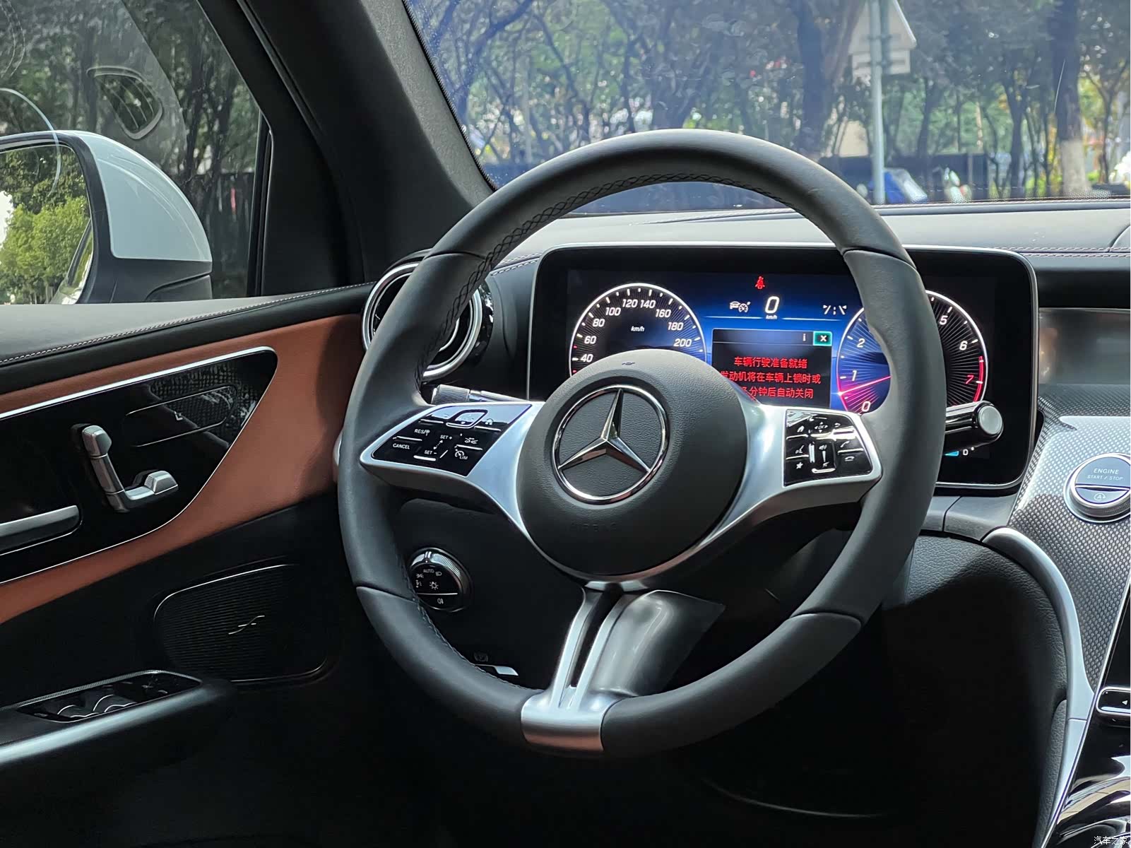 Mercedes-Benz GLC, 2025 16