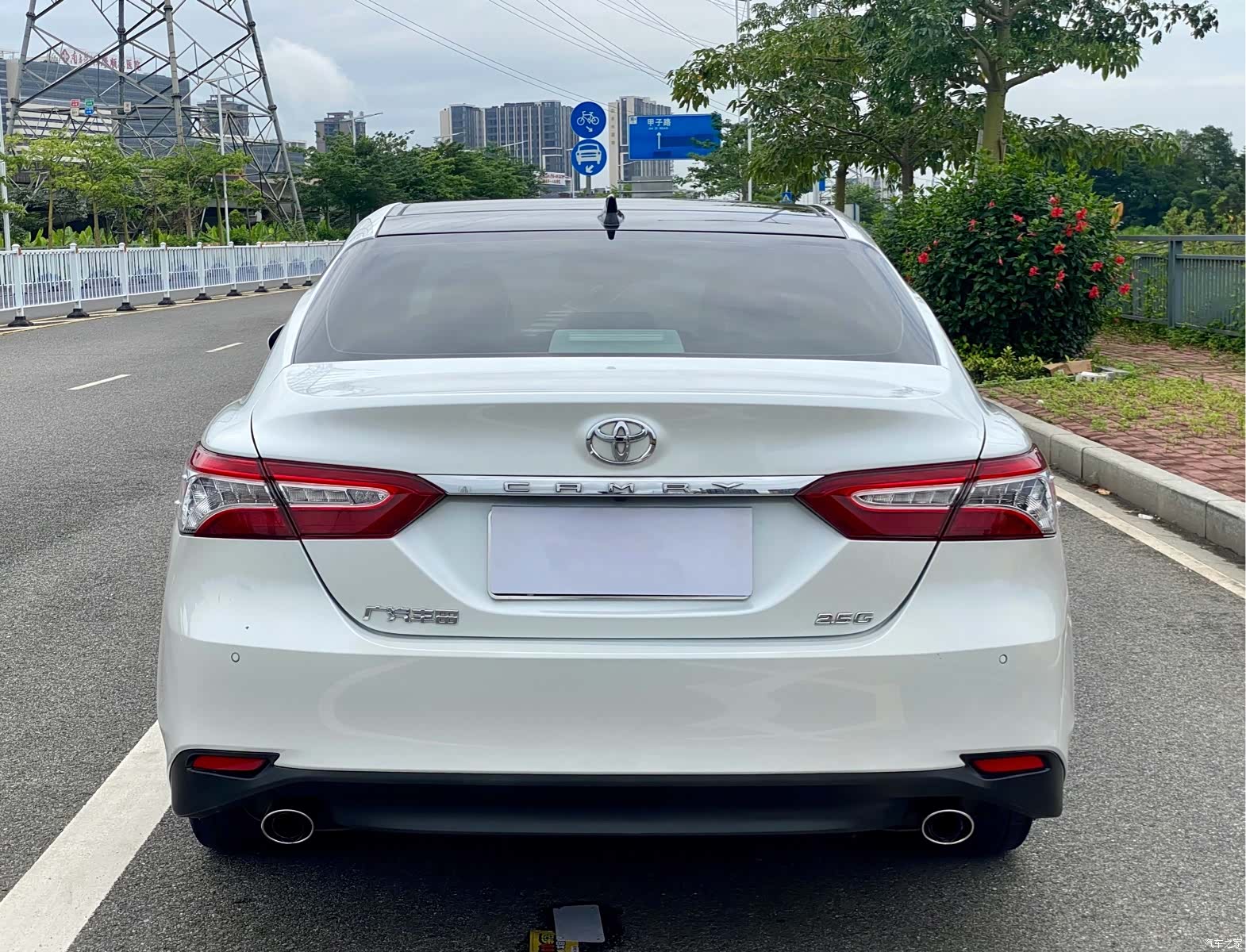 Toyota Camry, 2022 12