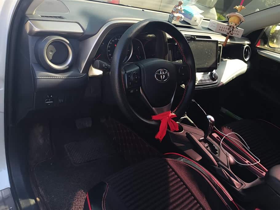 Toyota RAV4 Rongfang