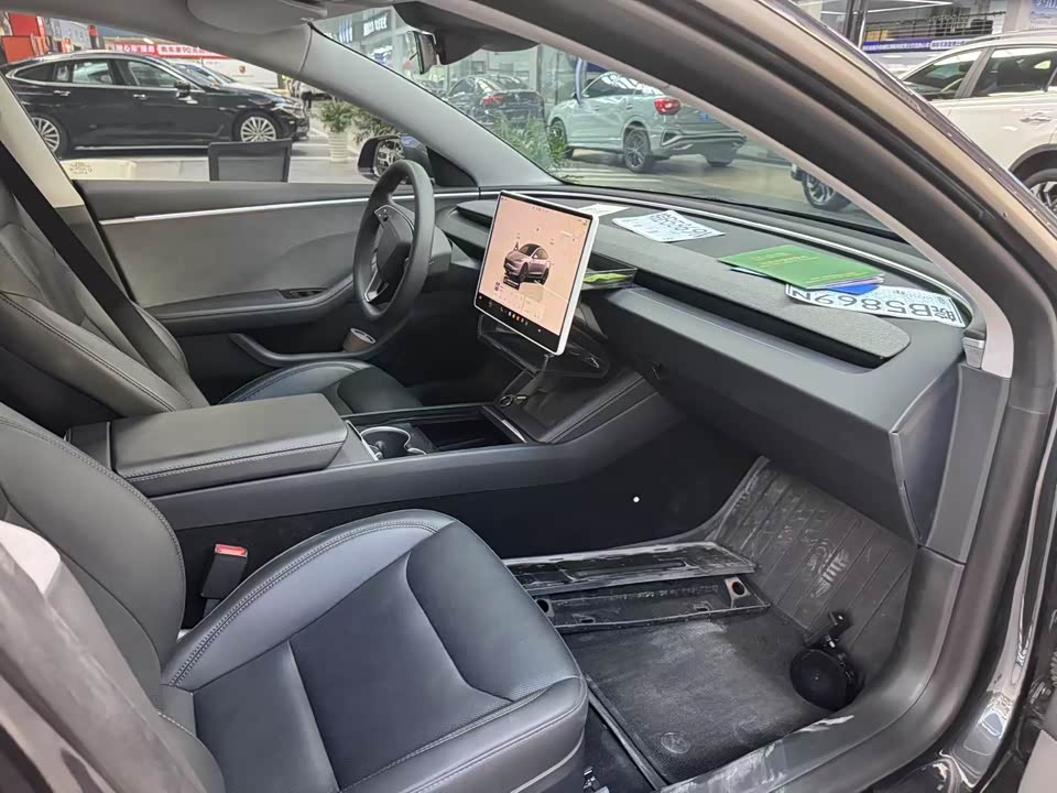 Tesla Model 3 Tesla Model 3