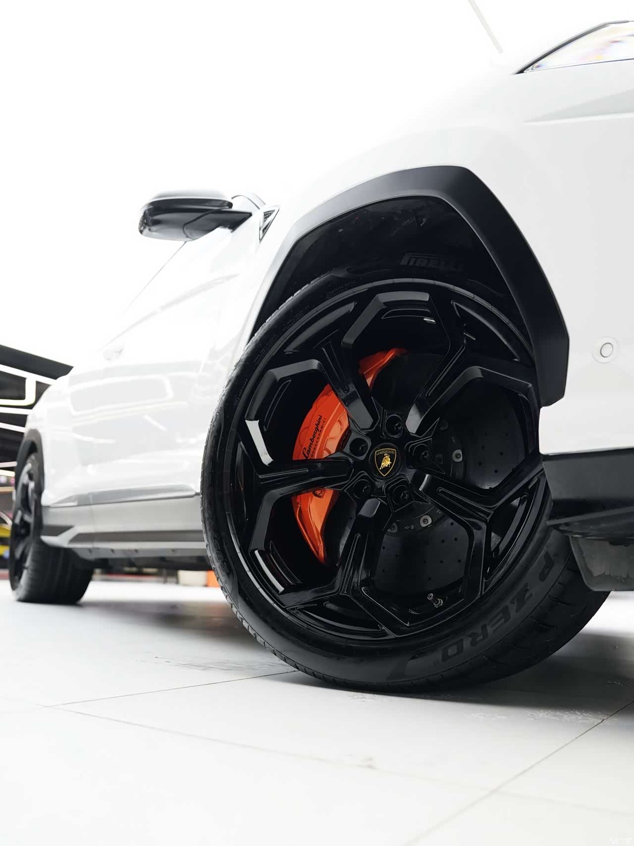 Lamborghini Urus, 2019 14