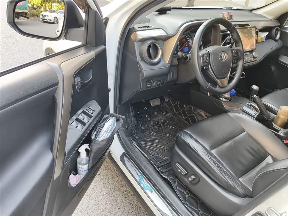 Toyota RAV4 Rongfang