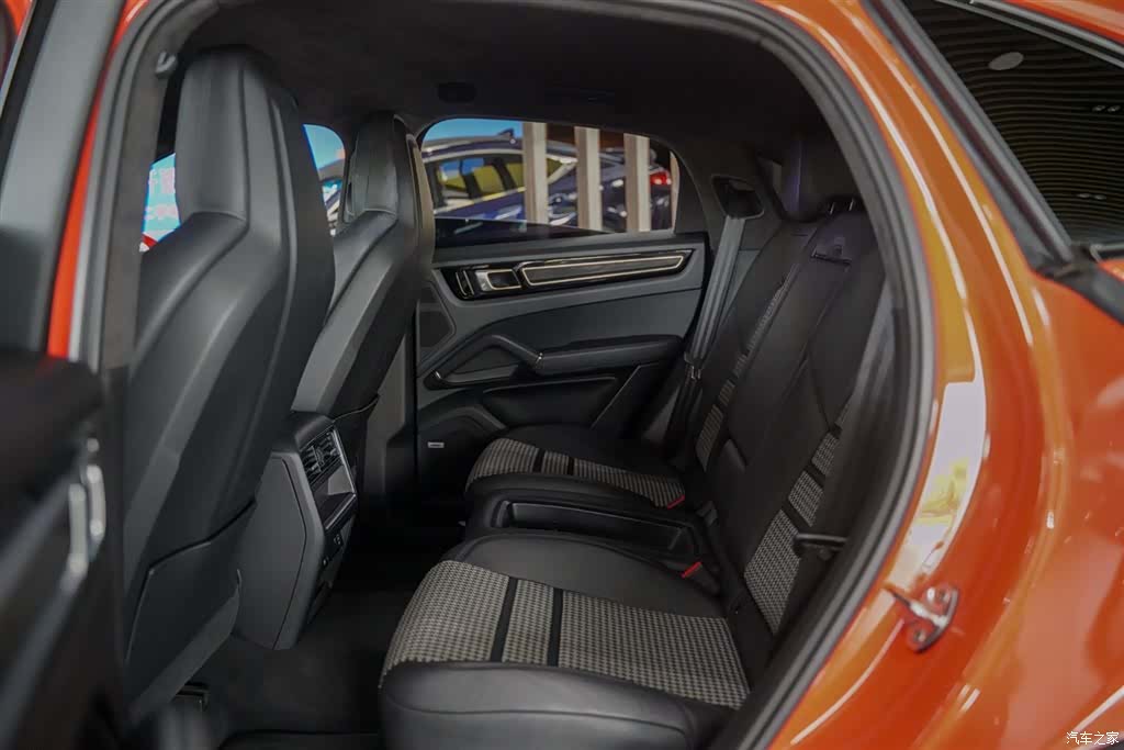 Porsche Cayenne, 2019 10