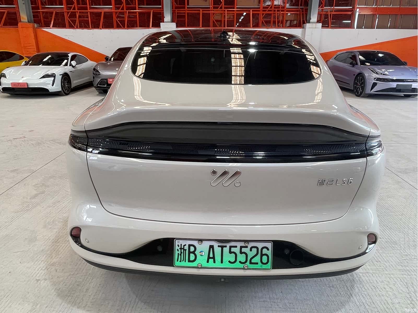 IM Motors LS6, 2024 8
