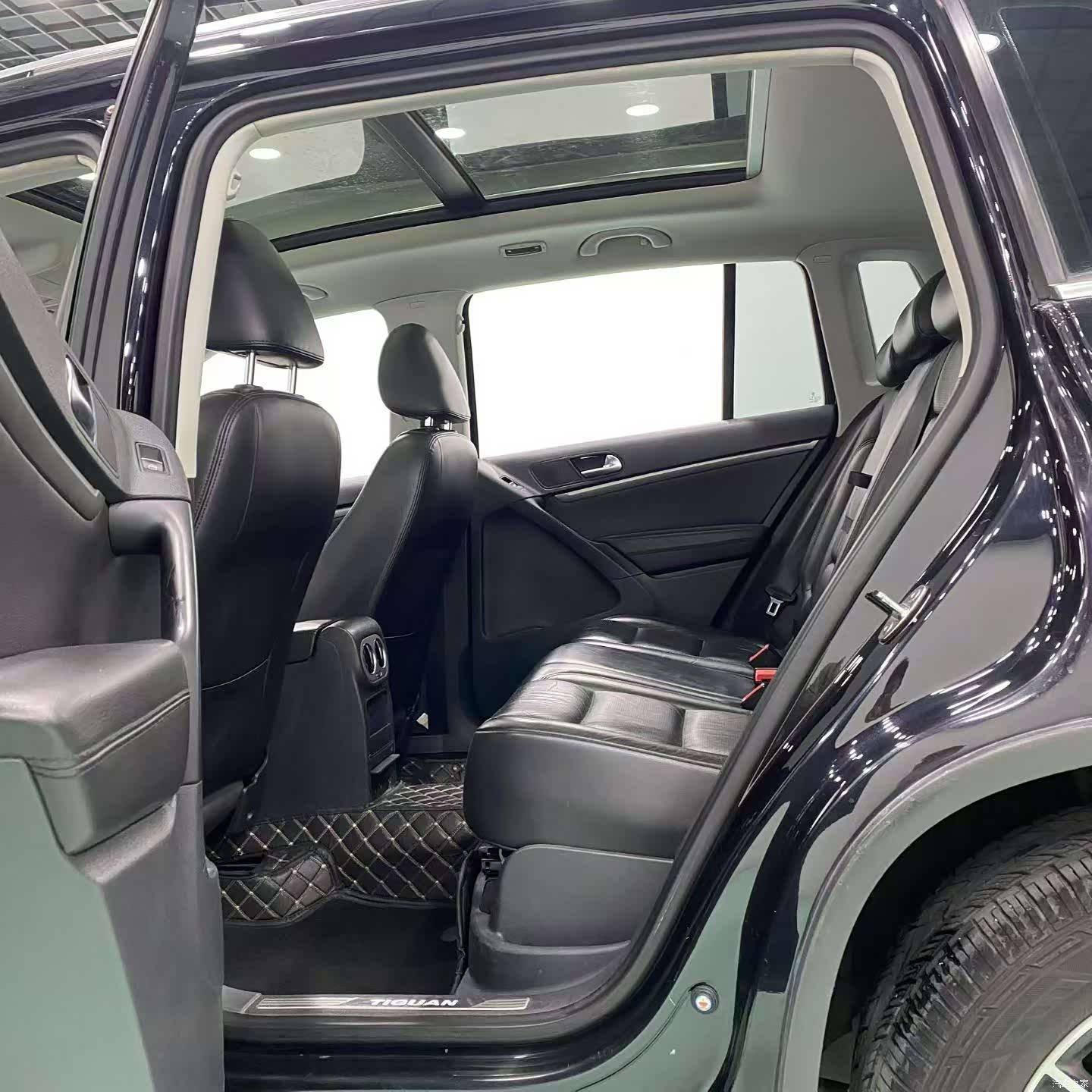 Volkswagen Tiguan, 2015 все фото