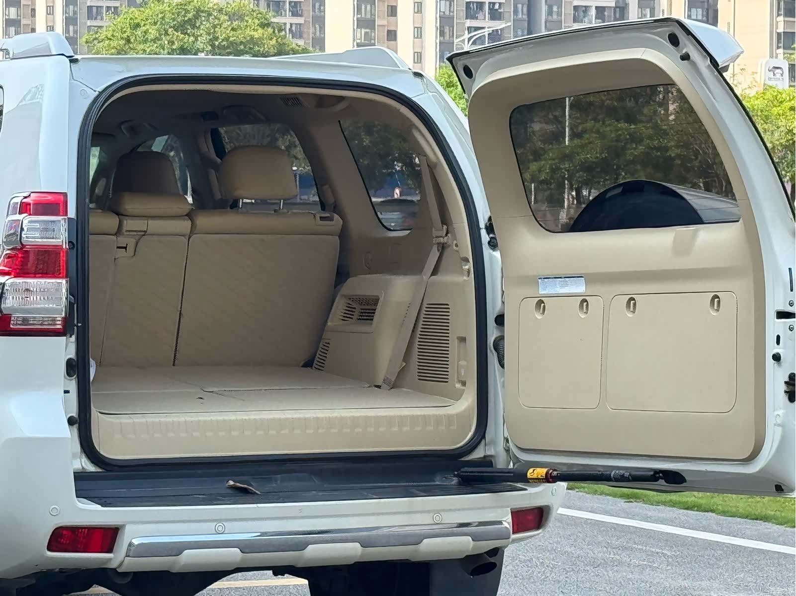 Toyota Prado, 2017 9