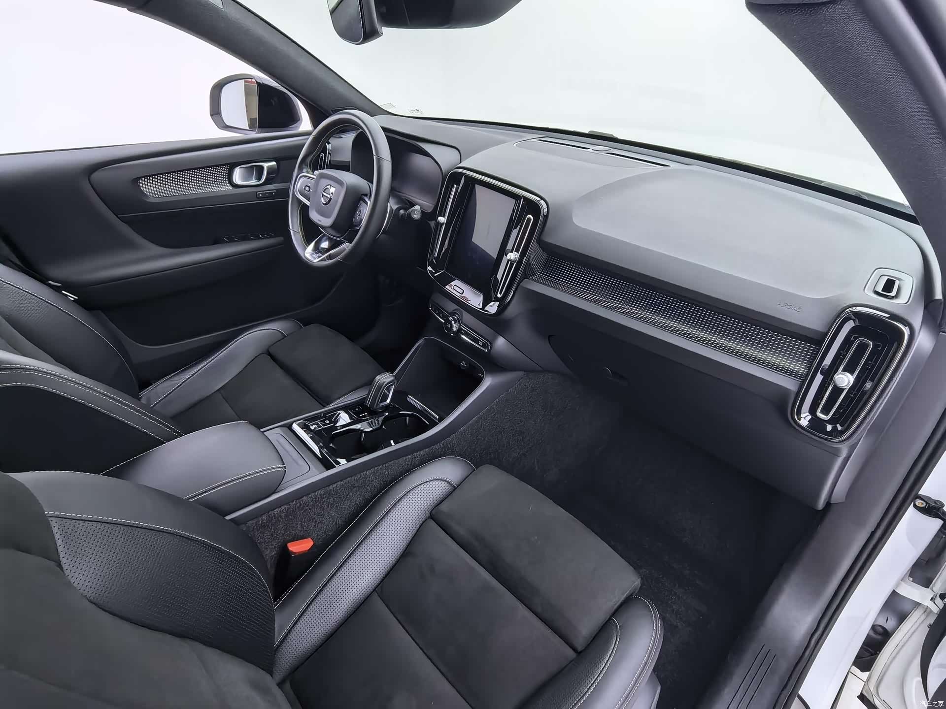 Volvo XC40, 2020 6