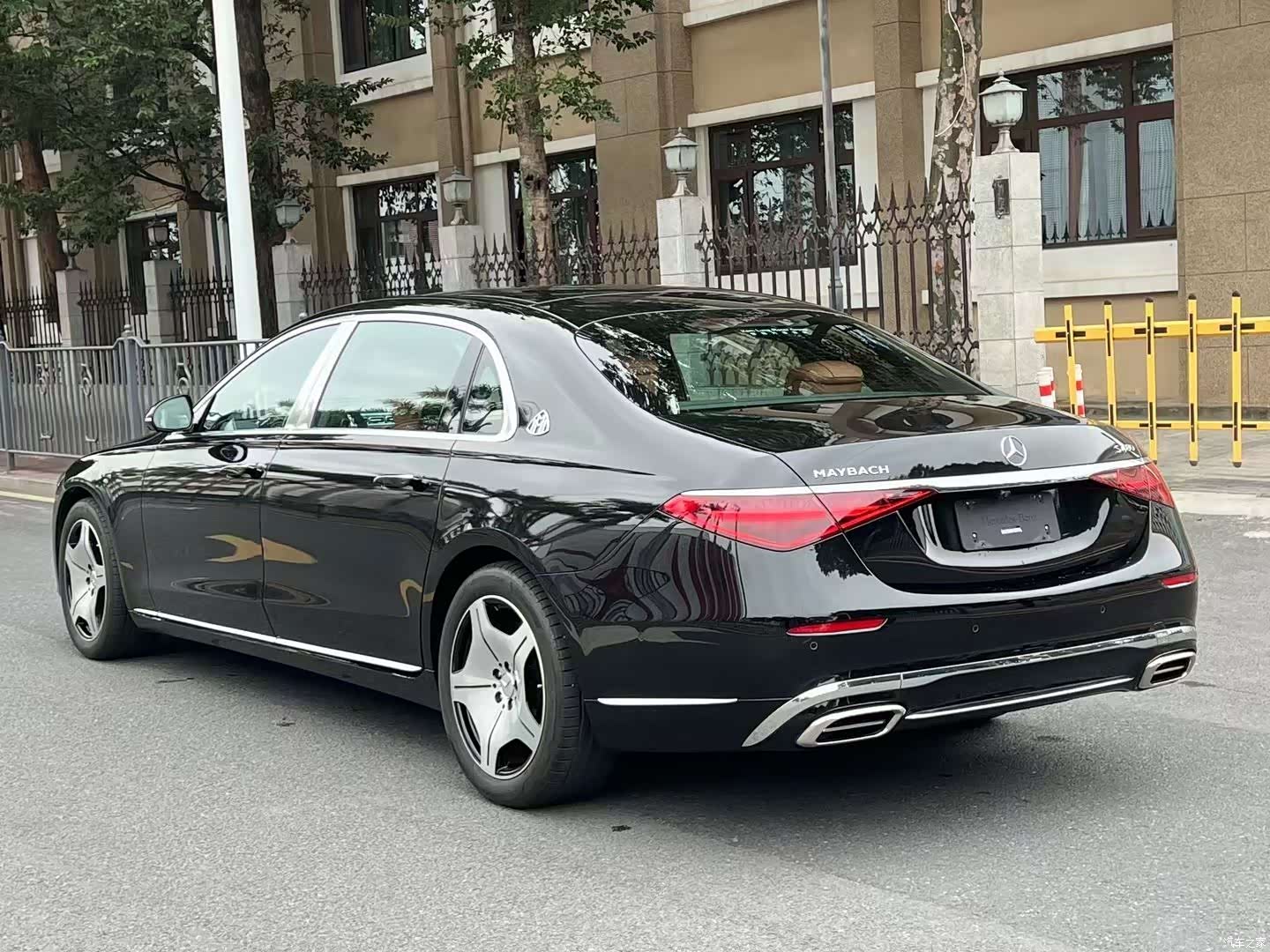 Maybach S-Class, 2022 7