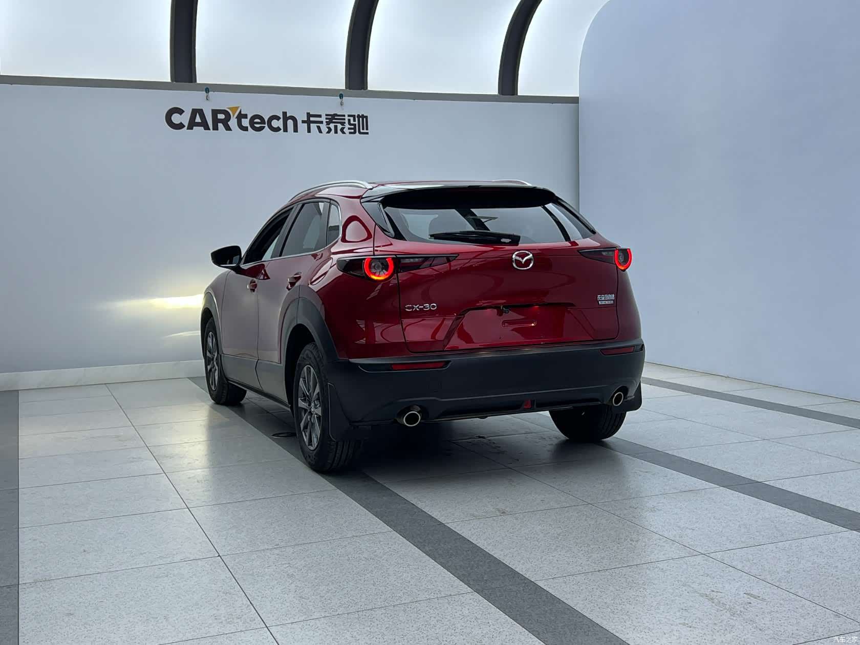 Mazda CX-30, 2022 25