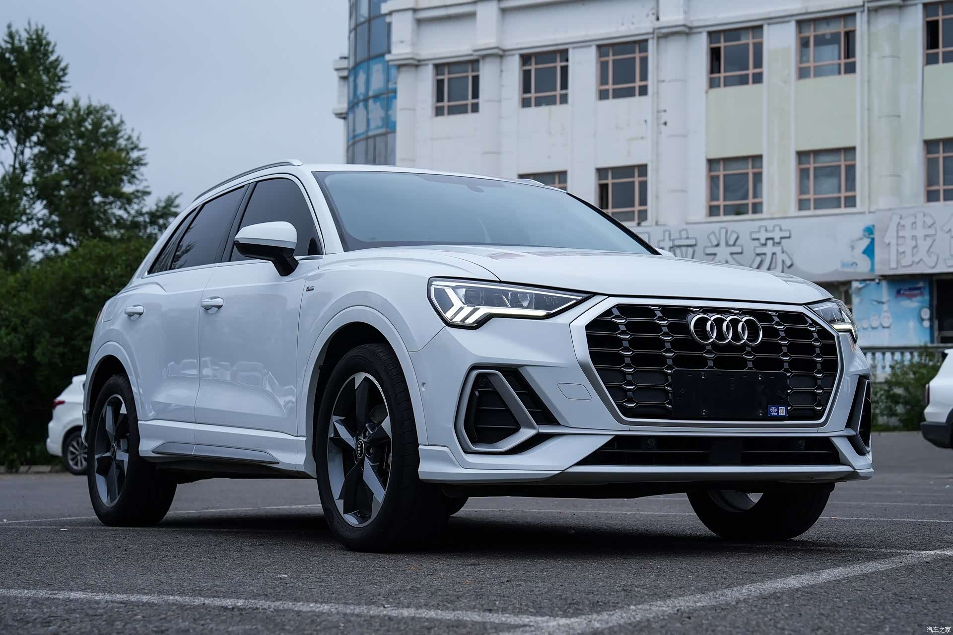 Audi Q3, 2022 3