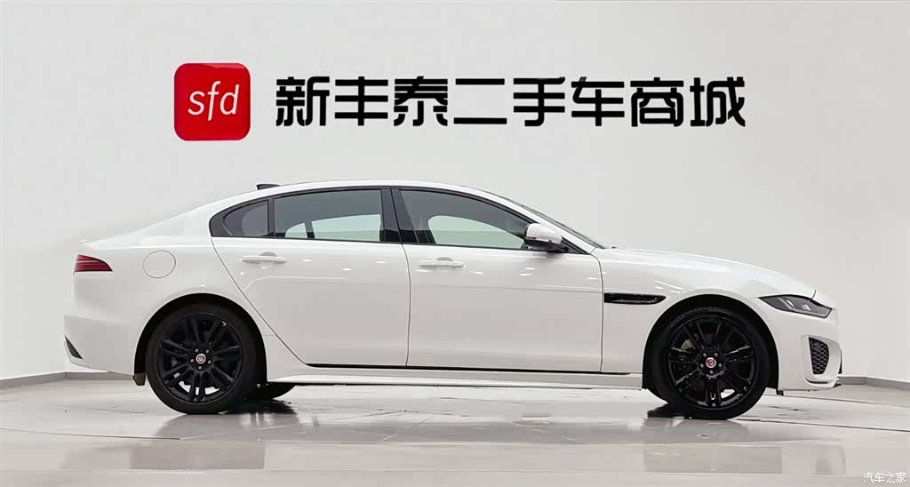 Land Rover XEL, 2022 3