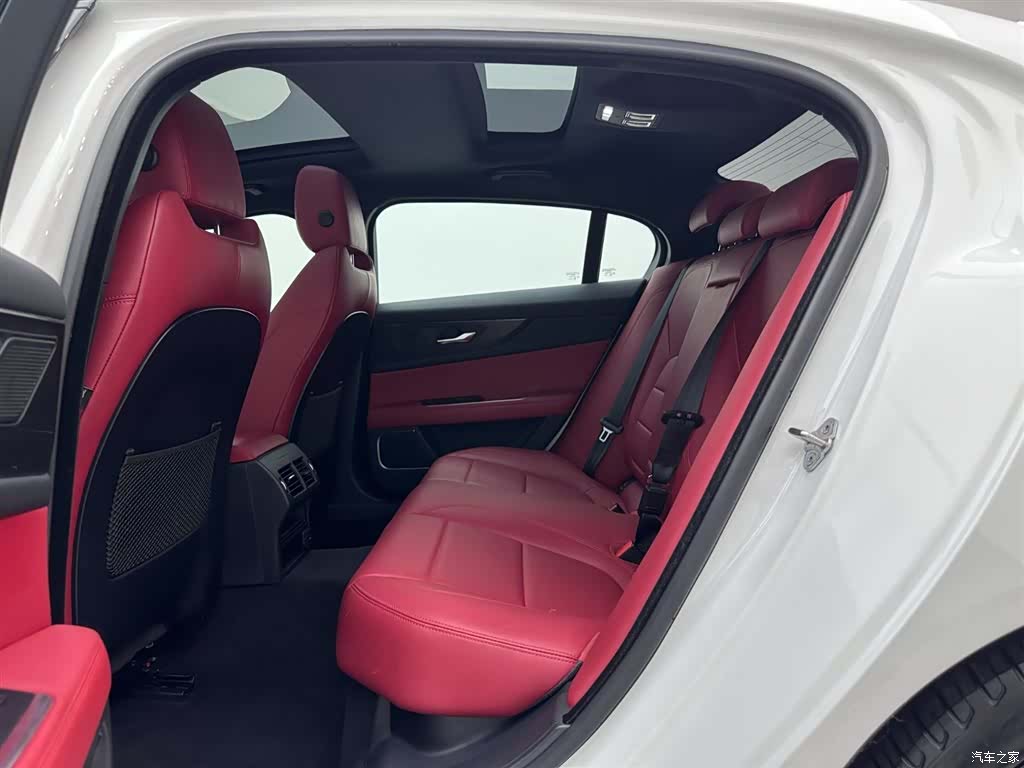 Land Rover XEL, 2022 20