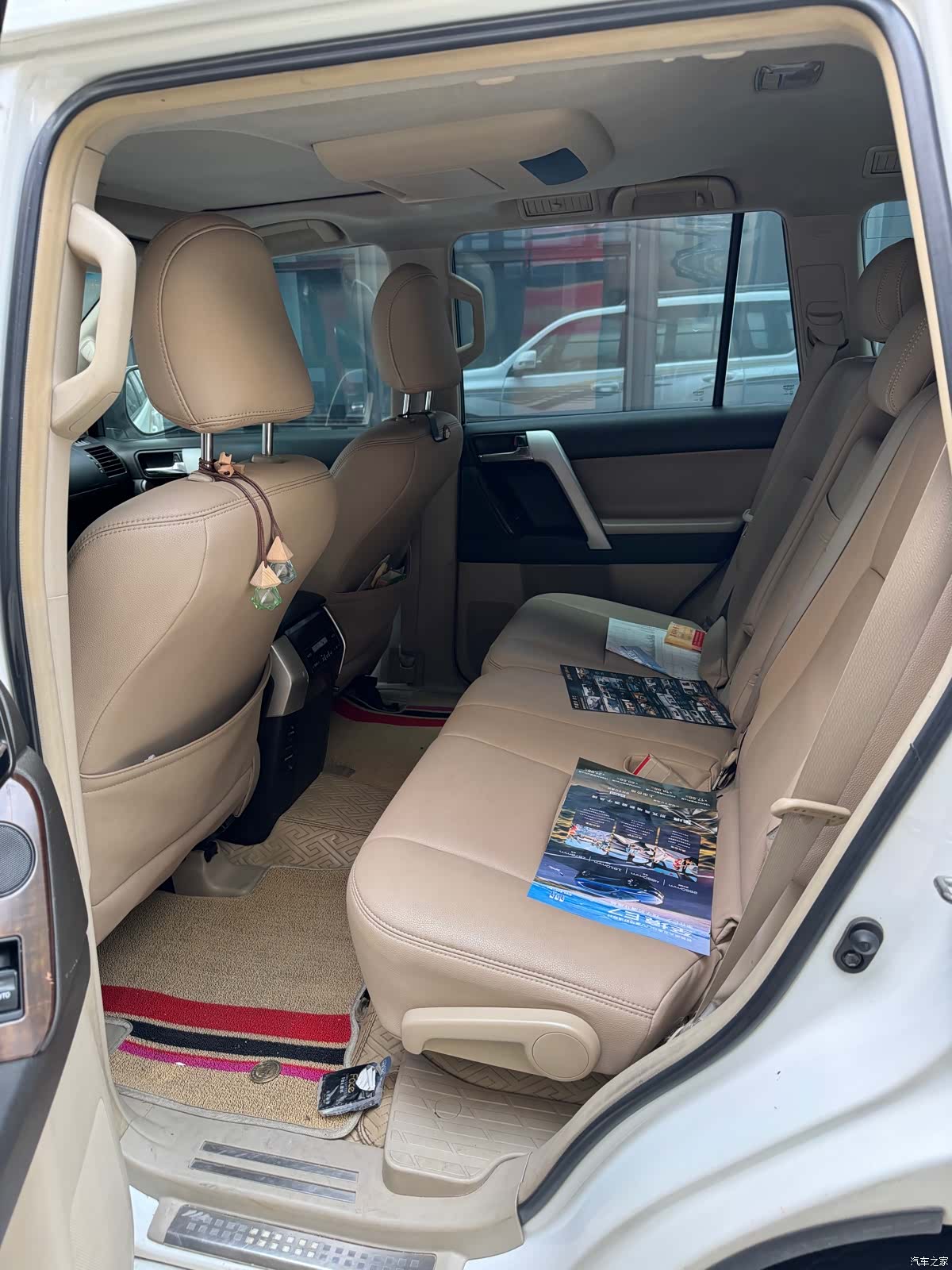 Toyota Prado, 2011 15
