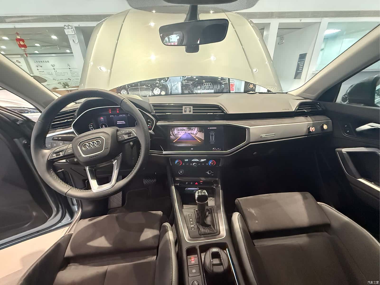Audi Q3, 2022 15