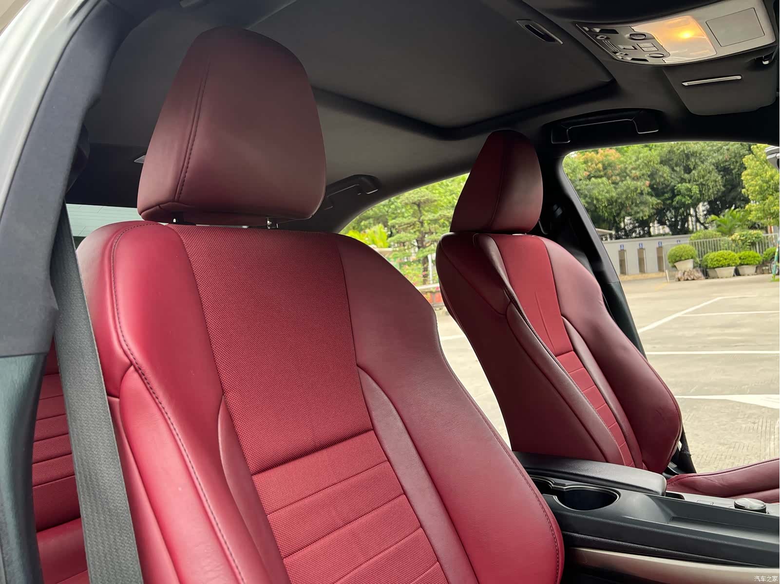 Lexus IS, 2018 9
