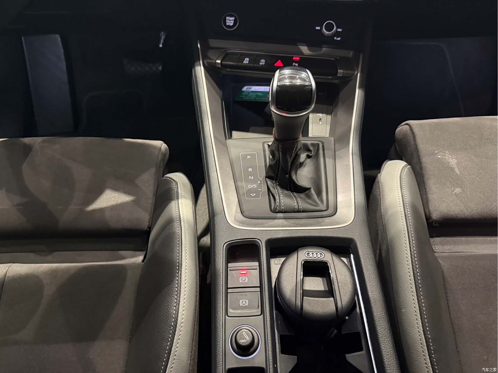 Audi Q3, 2022 14