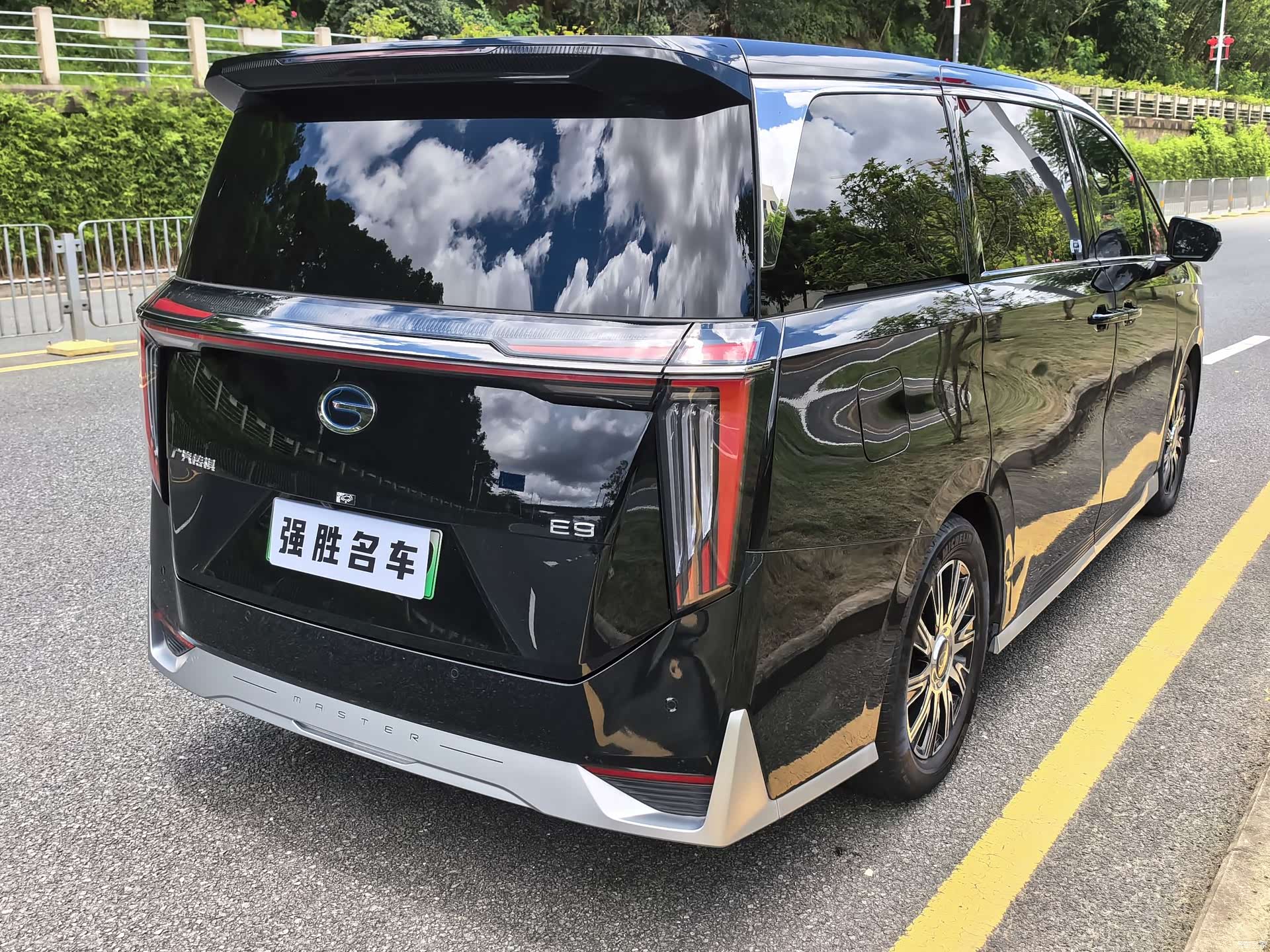 Trumpchi E9, 2024 15