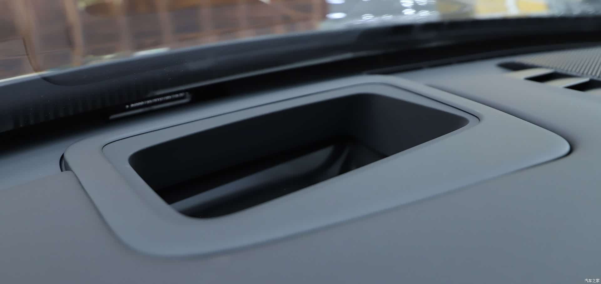 Rolls-Royce Cullinan, 2023 23