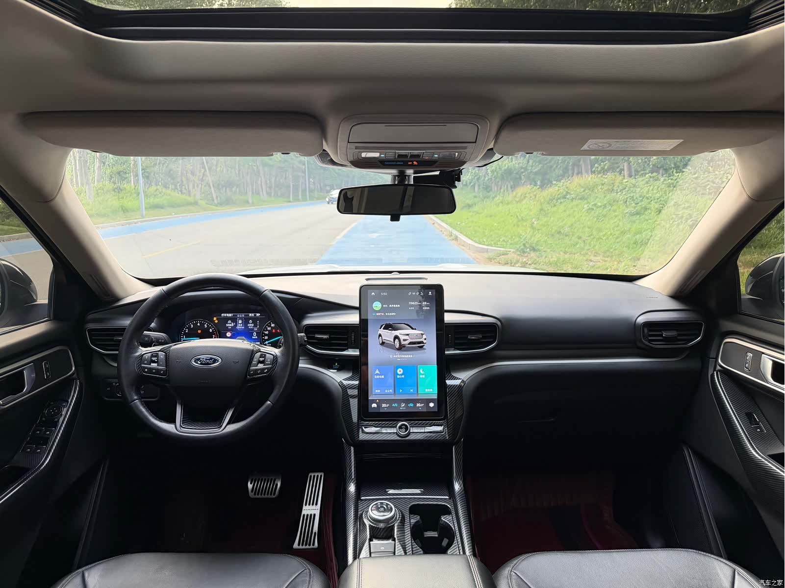Ford Explorer, 2021 18