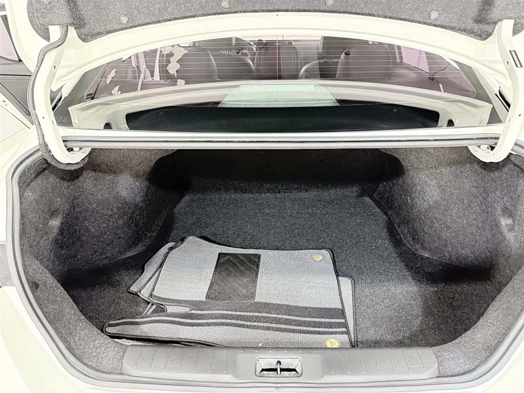 Nissan Sylphy, 2020 13