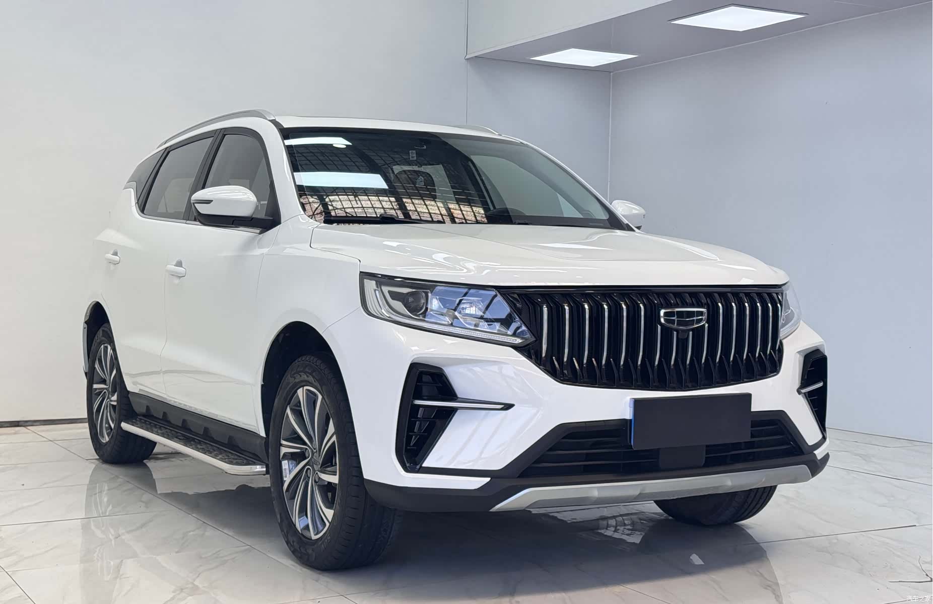Geely X6, 2022 3