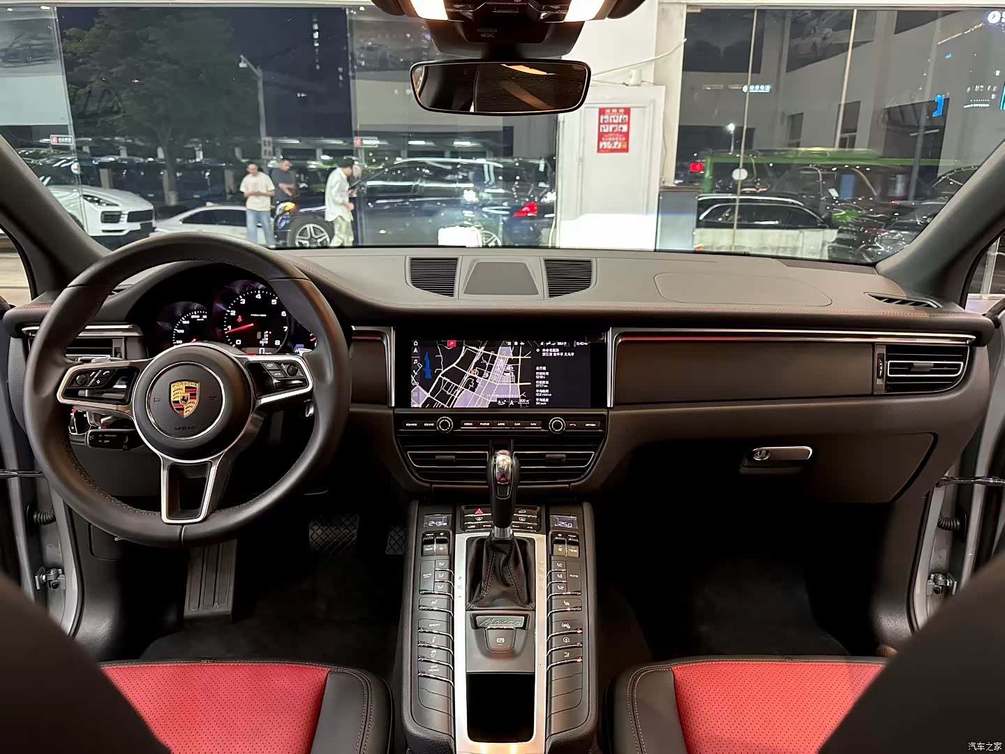Porsche Macan, 2020 7