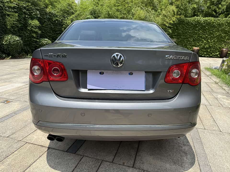 Volkswagen Sagitar