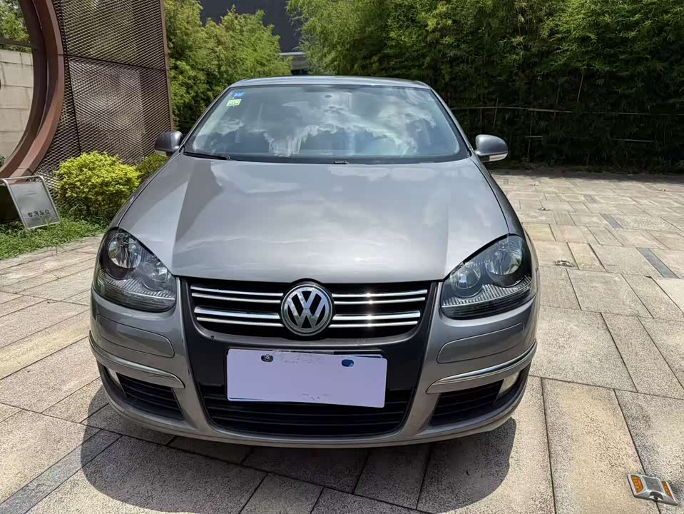 Volkswagen Sagitar