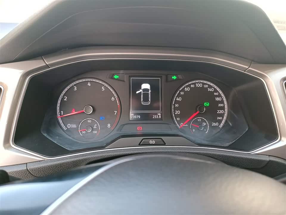 Volkswagen T-ROC exploring Songs