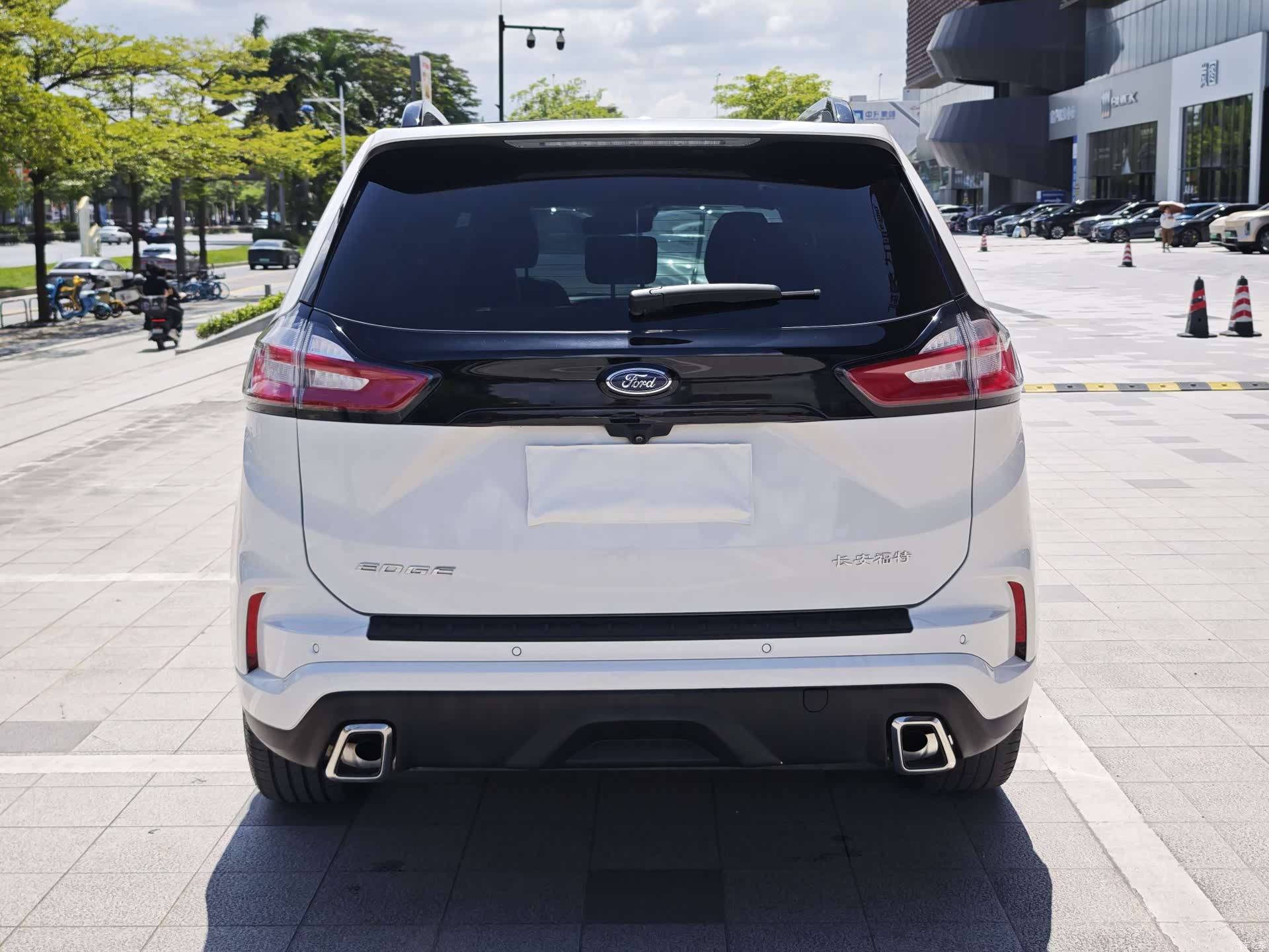 Ford Edge, 2019 3