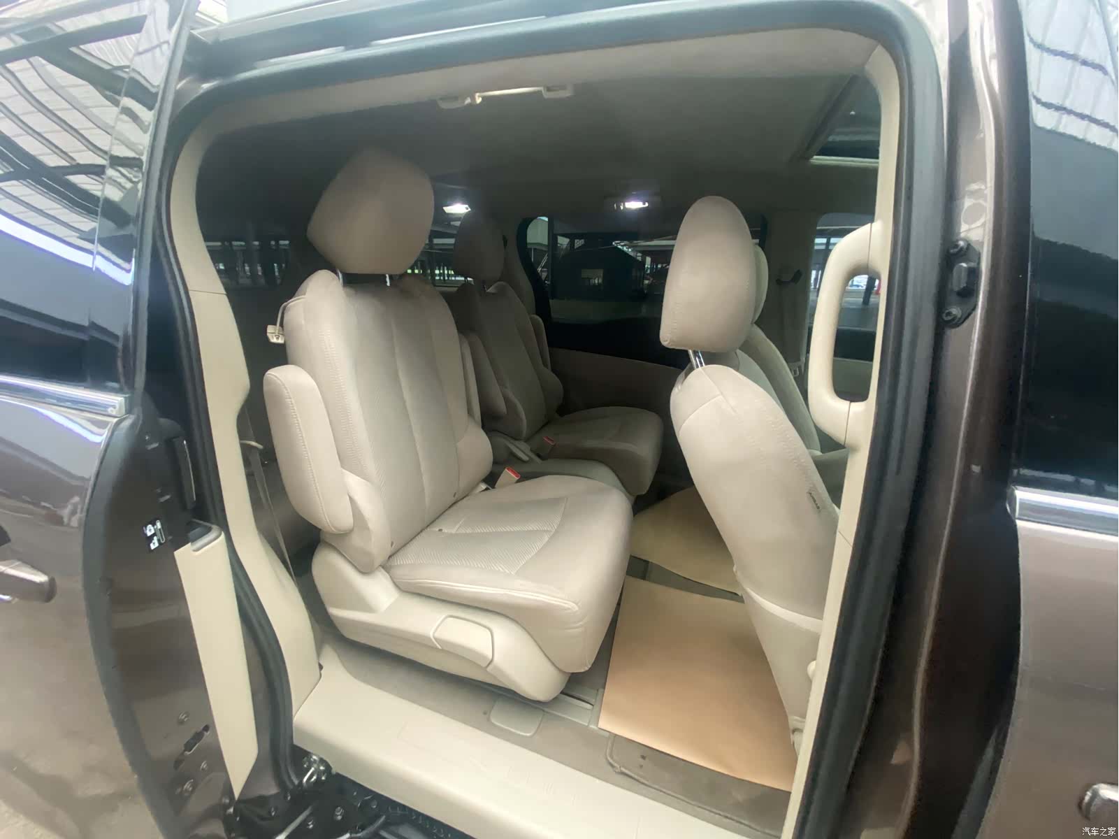 Buick GL8, 2015 6