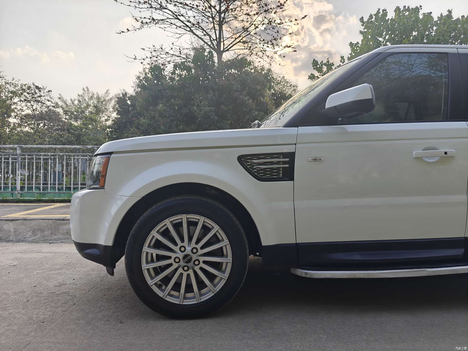 Land Rover Range Rover, 2011 3